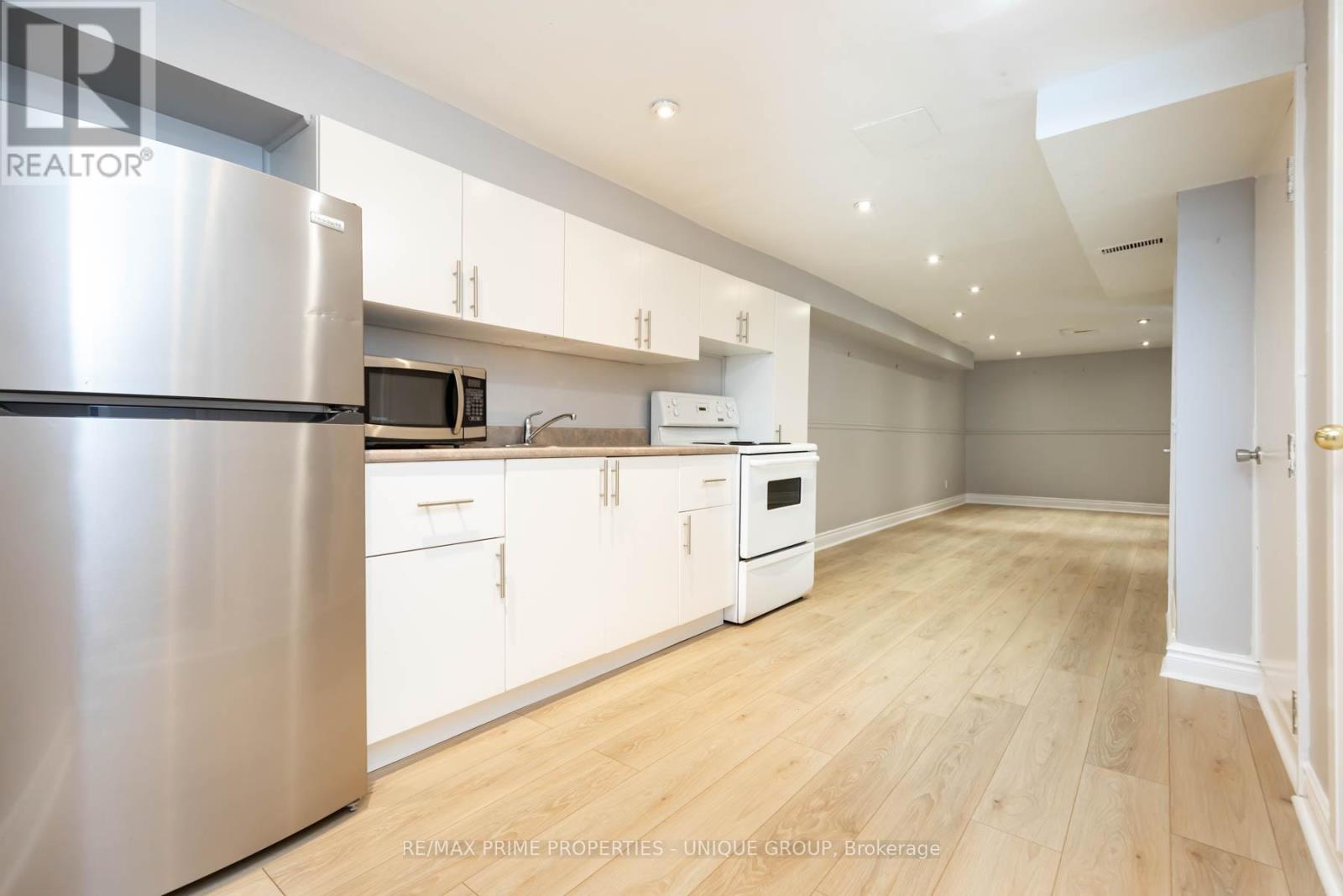Bsmt - 1316 Queen Street E, Toronto, Ontario  M4L 1C5 - Photo 5 - E13521078