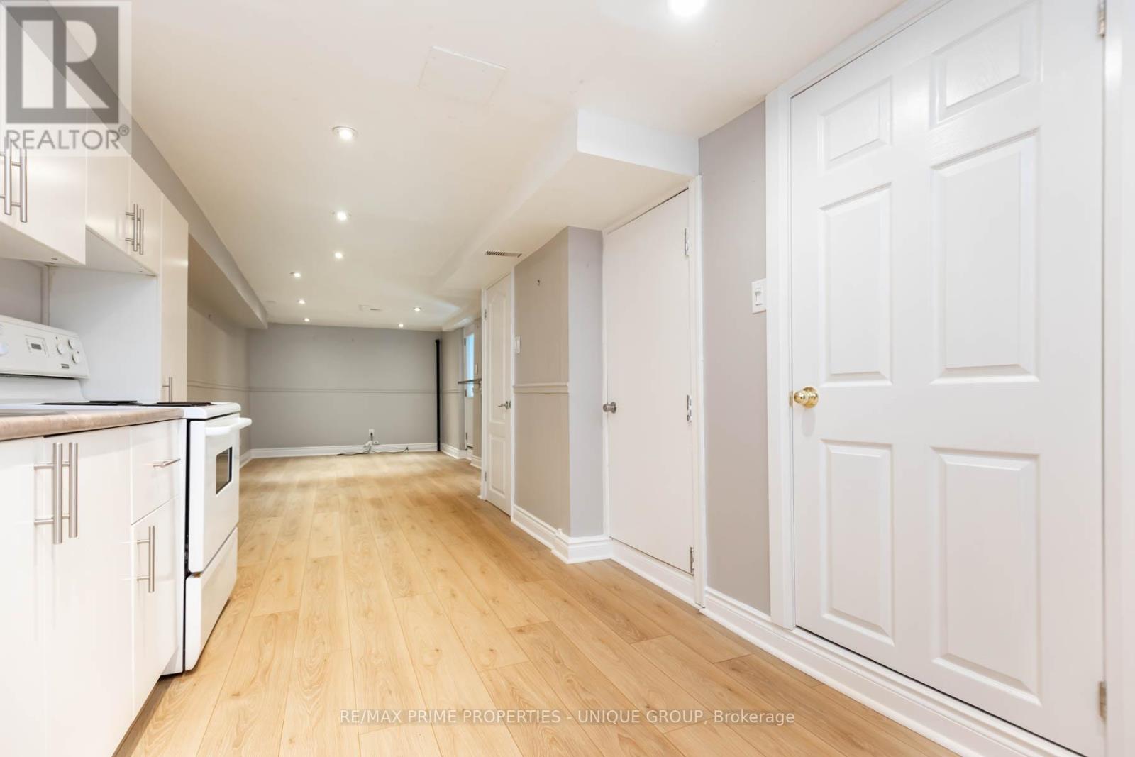Bsmt - 1316 Queen Street E, Toronto, Ontario  M4L 1C5 - Photo 6 - E13521078