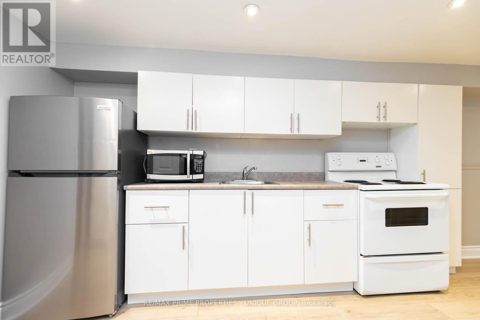Bsmt - 1316 Queen Street E, Toronto, Ontario  M4L 1C5 - Photo 7 - E13521078