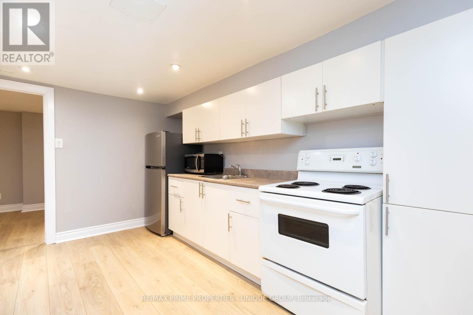 Bsmt - 1316 Queen Street E, Toronto, Ontario  M4L 1C5 - Photo 8 - E13521078