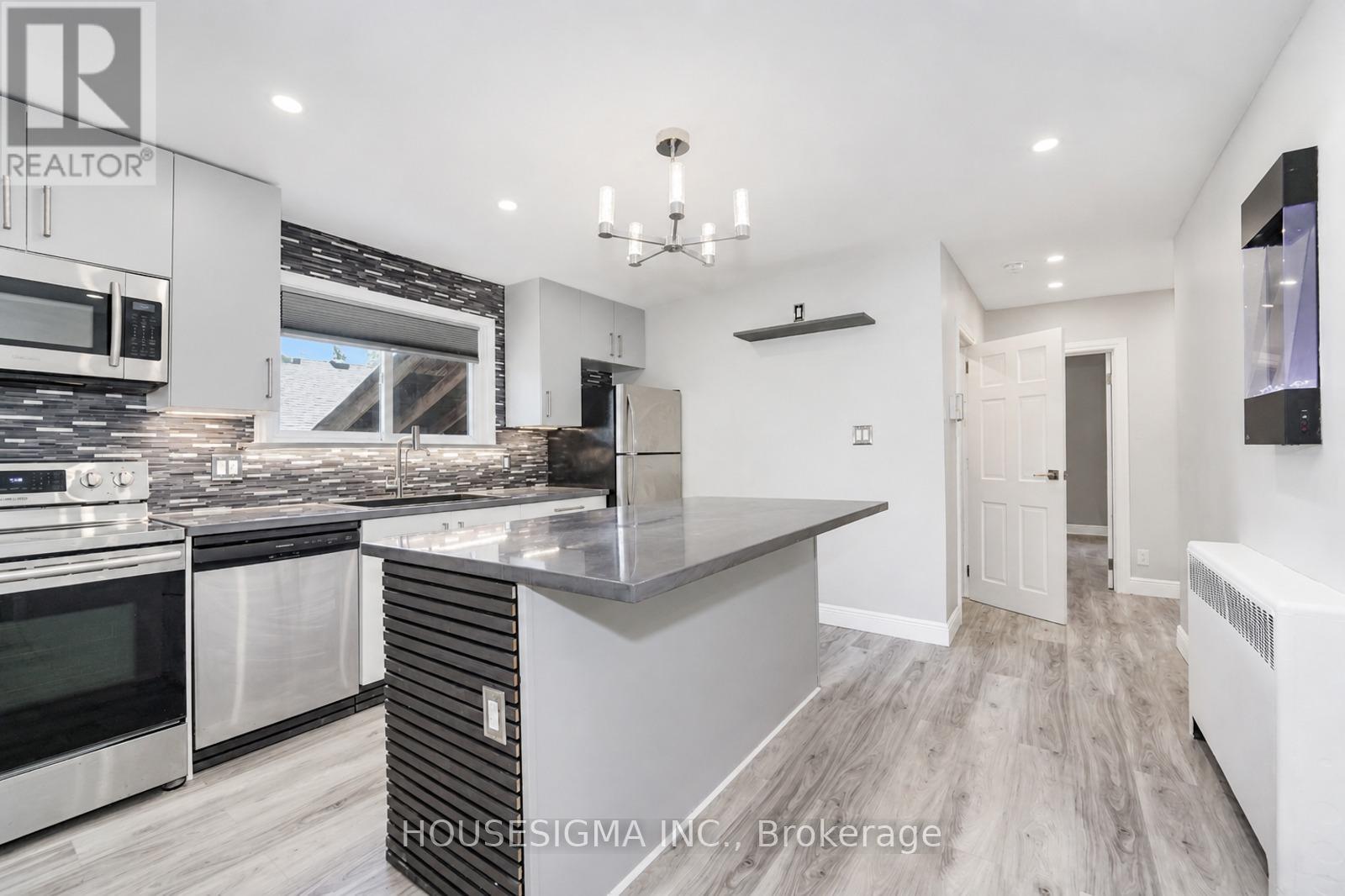 122 Chadburn Street, Oshawa, Ontario  L1H 5V4 - Photo 8 - E13521084