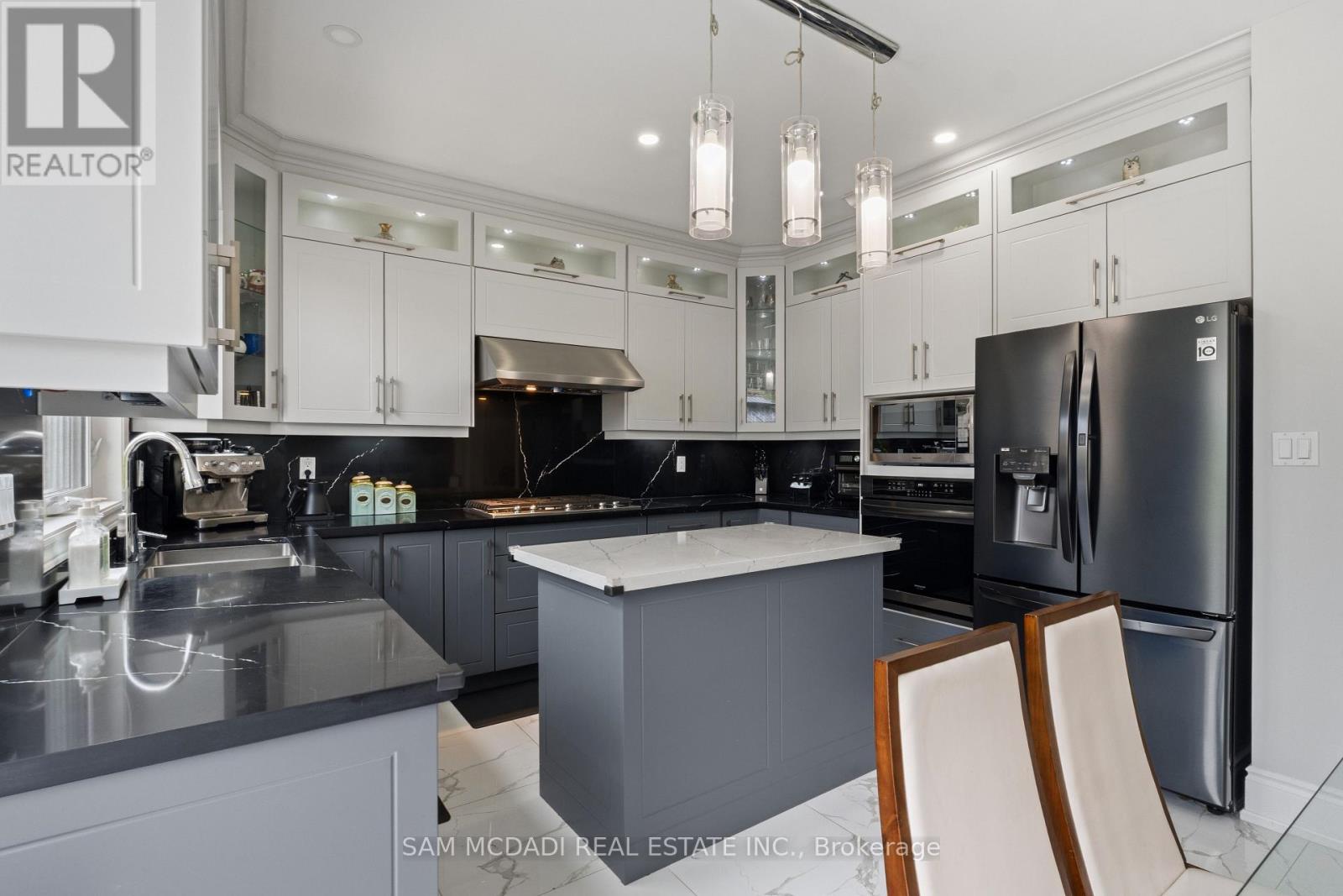 7516 Terragar Boulevard, Mississauga, Ontario  L5N 8H6 - Photo 10 - W13520912