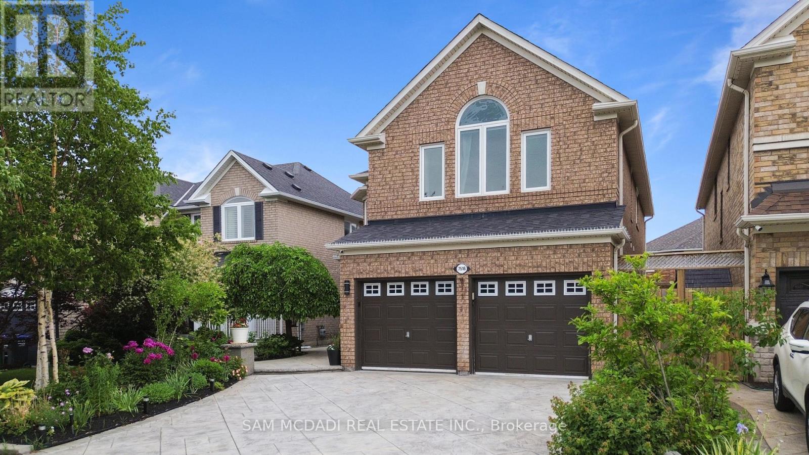 7516 Terragar Boulevard, Mississauga, Ontario  L5N 8H6 - Photo 2 - W13520912