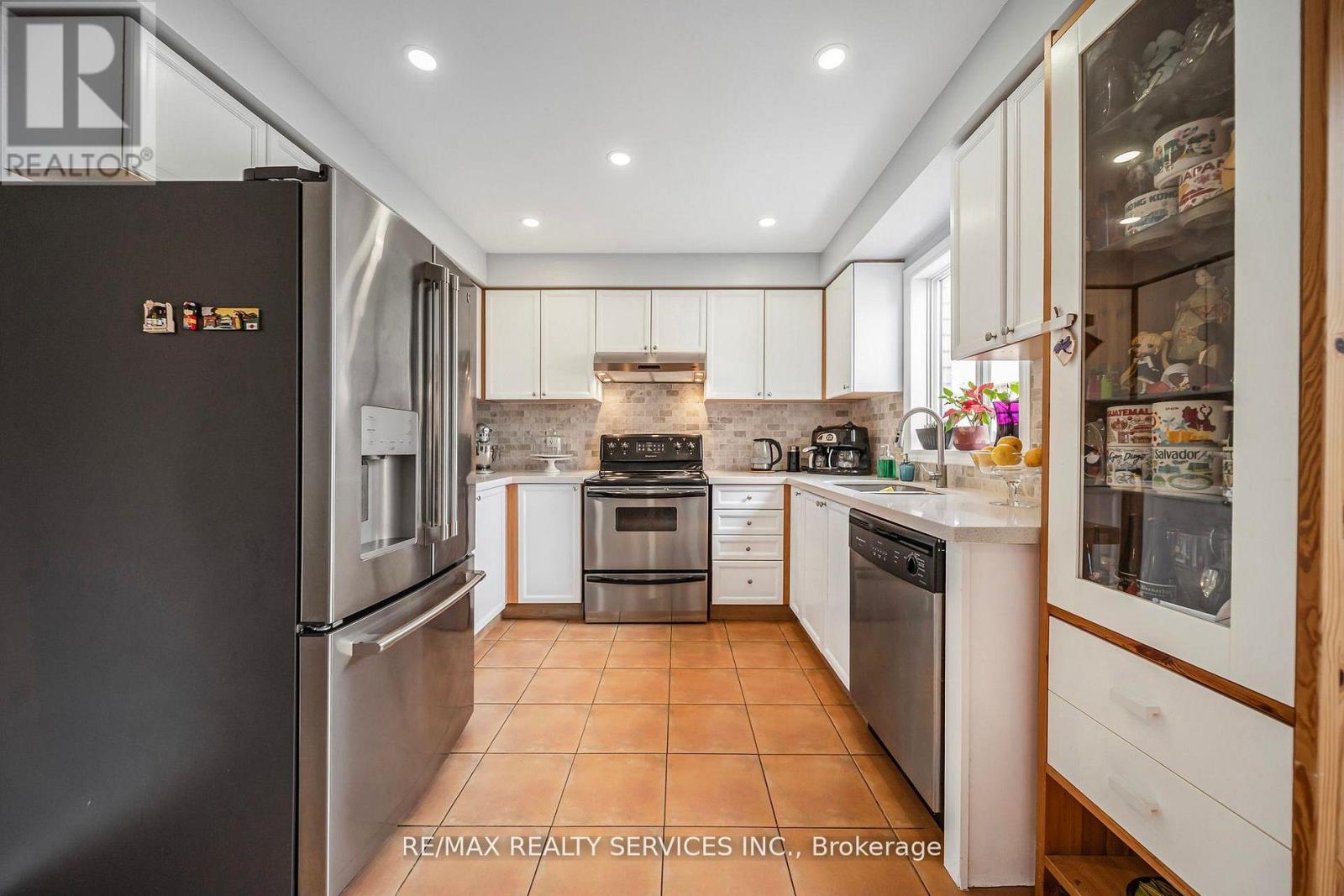 81 Roadmaster Lane, Brampton, Ontario  L7A 3A8 - Photo 13 - W13520916
