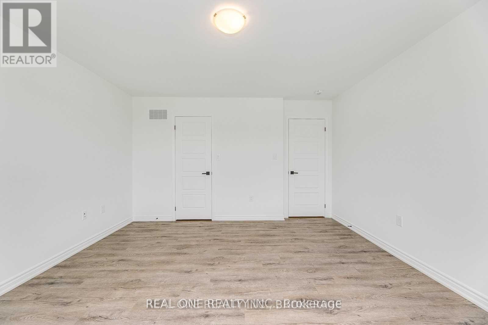 34 - 980 Logan Drive, Milton, Ontario  L9T 7E7 - Photo 21 - W13520980