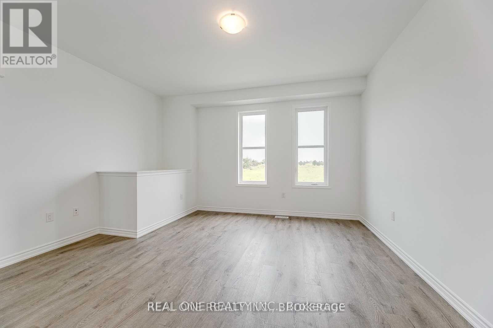 34 - 980 Logan Drive, Milton, Ontario  L9T 7E7 - Photo 5 - W13520980