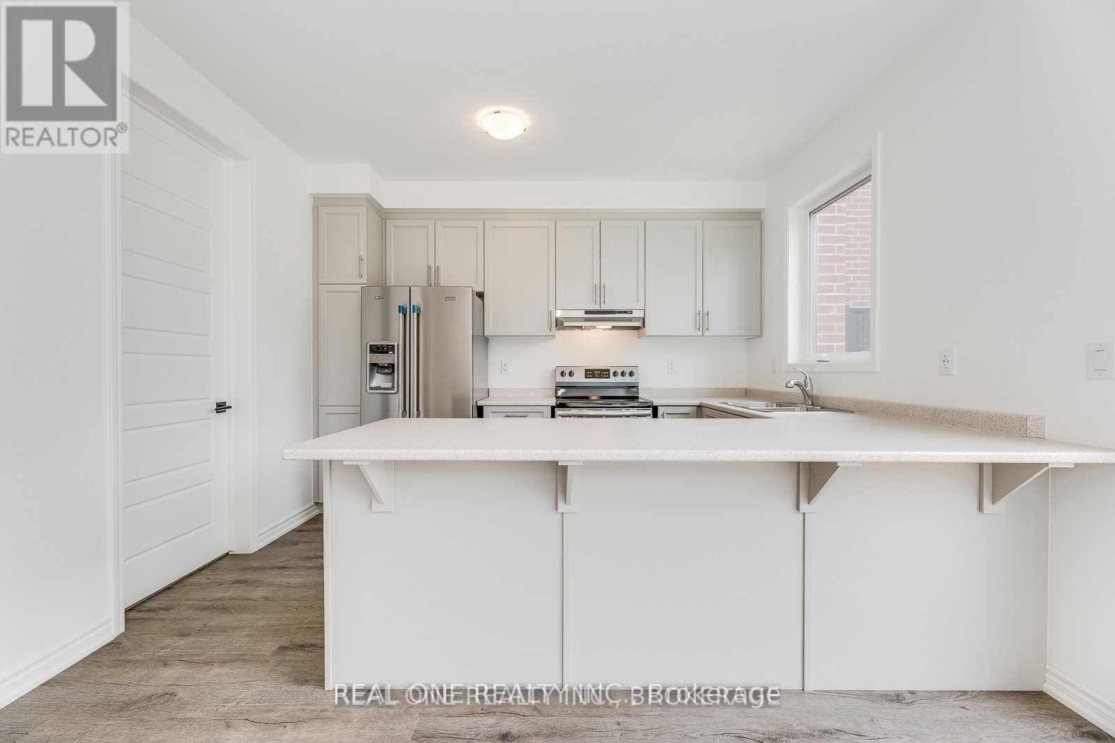 34 - 980 LOGAN DRIVE