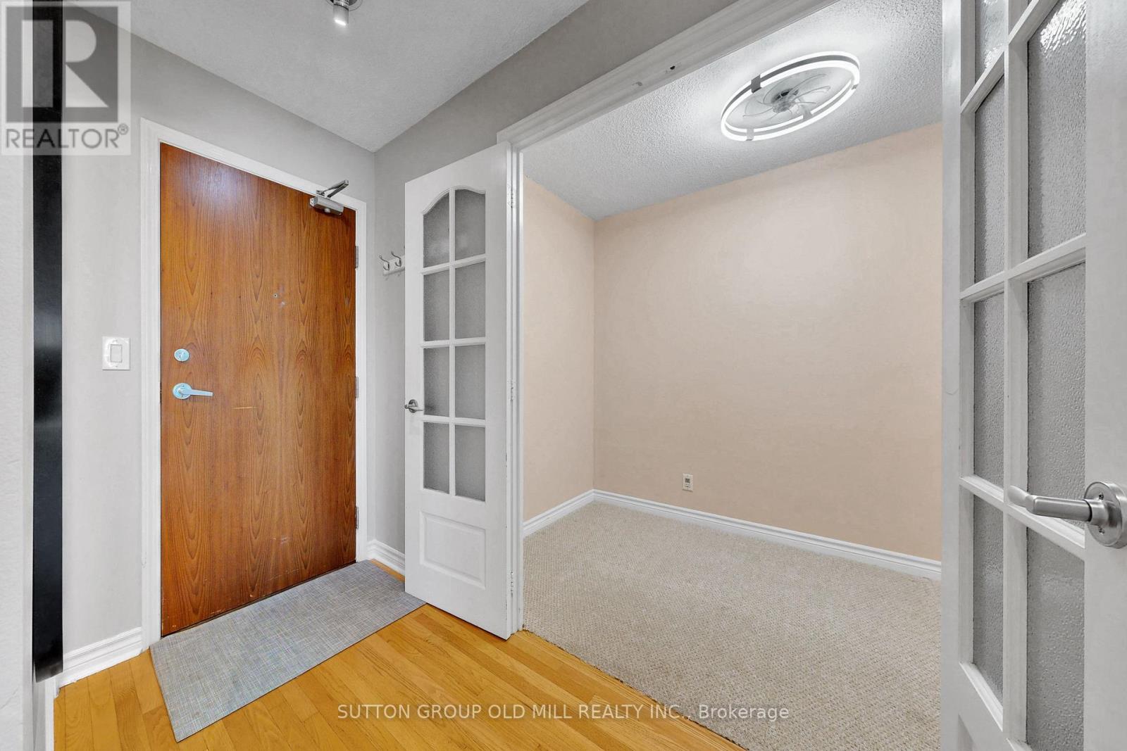 709 - 1 Elm Drive W, Mississauga, Ontario  L5B 4M1 - Photo 6 - W13521042