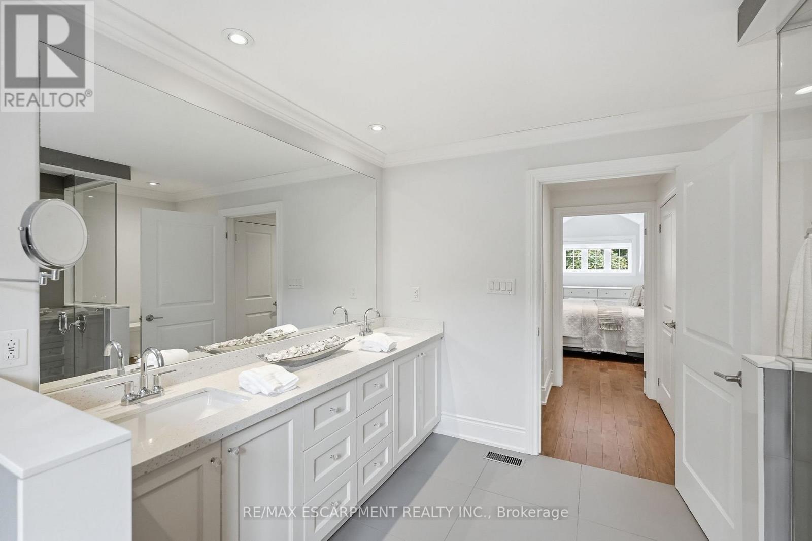 270 Poplar Drive, Burlington, Ontario  L7L 2N4 - Photo 20 - W13521060