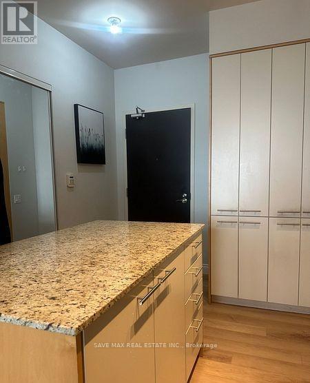 2909 - 5 Valhalla Inn Road, Toronto, Ontario  M9B 0B1 - Photo 3 - W13521104