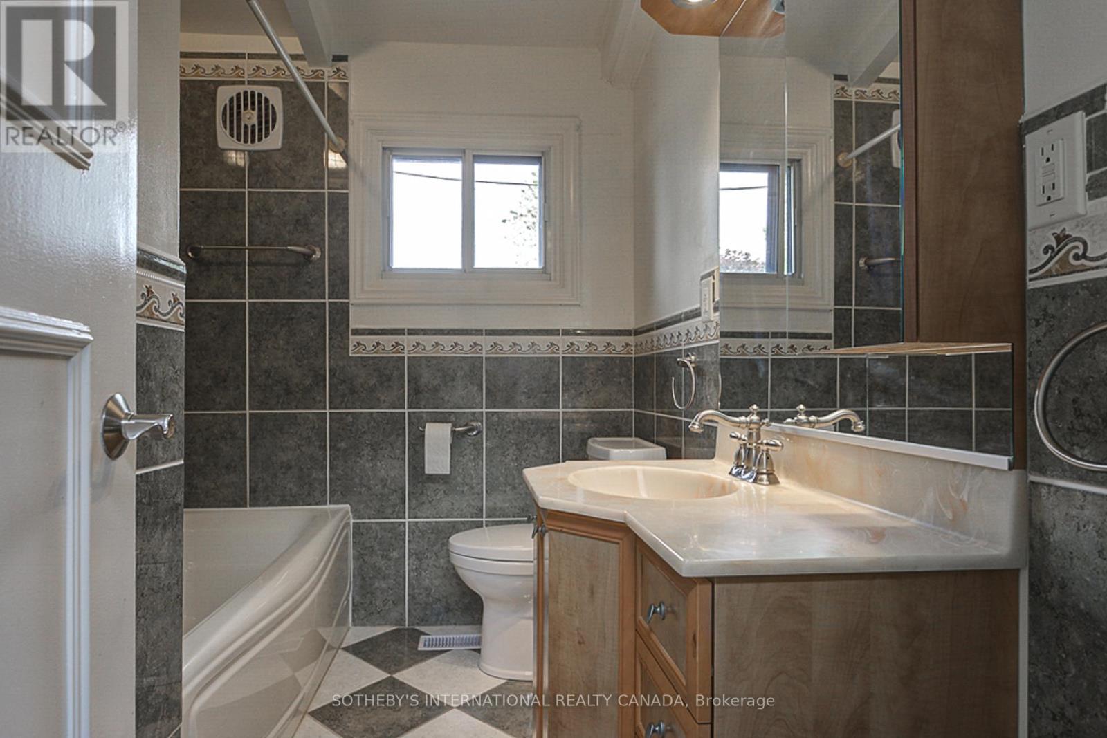 Unknown Address, ,    - Photo 8 - W13521146