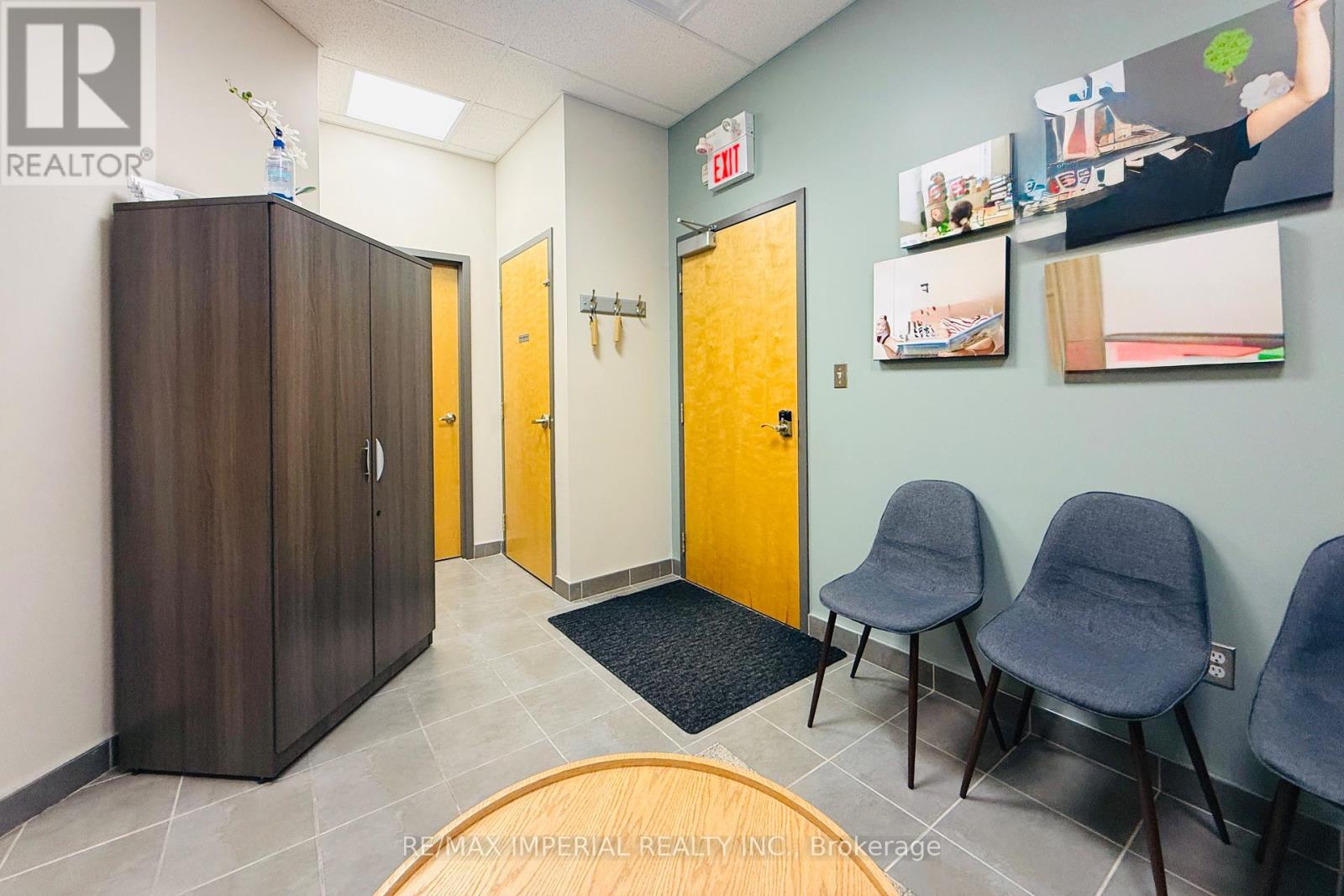 203 - 330 Bronte Street S, Milton, Ontario  L9T 7X1 - Photo 11 - W13521148