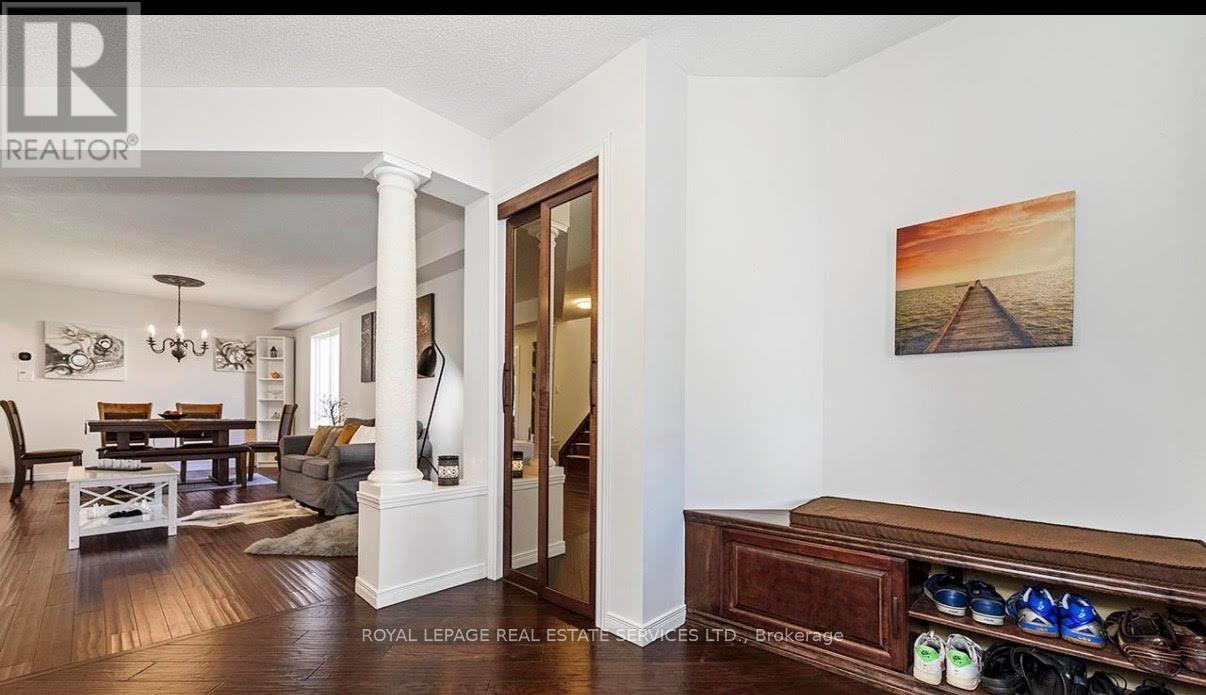 635 Commonwealth Crescent, Kitchener, Ontario  N2E 4J9 - Photo 4 - X13520968