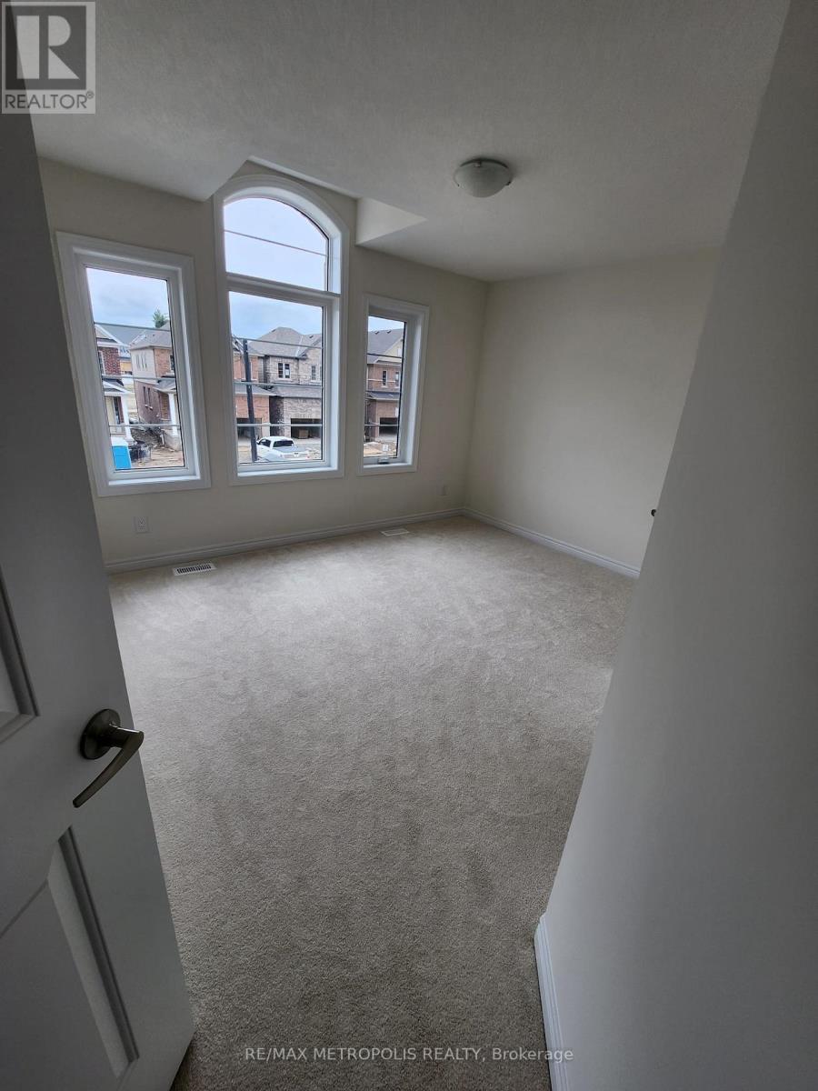 15 Georgina Street, Kitchener, Ontario  N2R 0S6 - Photo 7 - X13521000