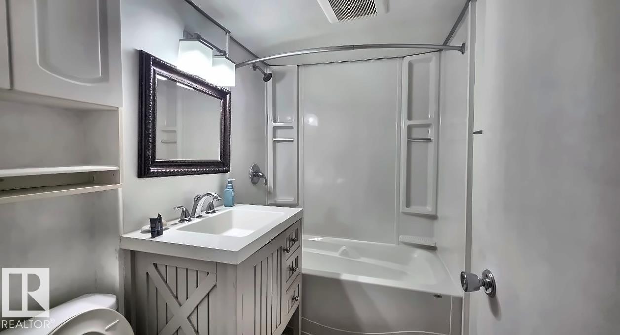 Unknown Address, ,    - Photo 15 - E4497016