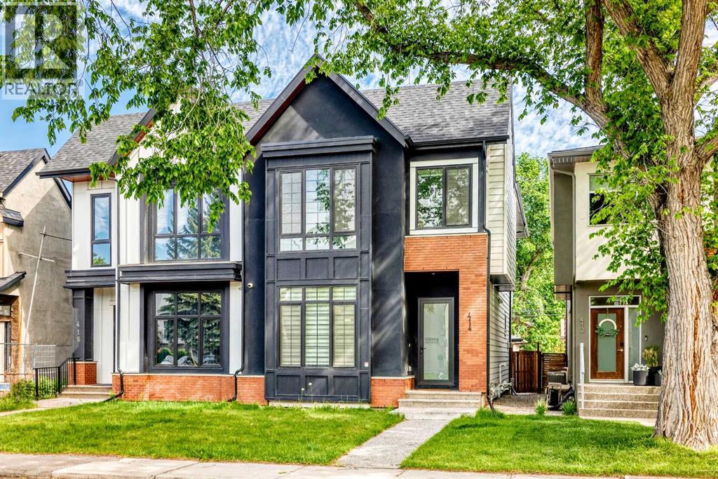 414 32 Avenue NW, Calgary, Alberta  T2M 2P9 - Photo 1 - A2324820
