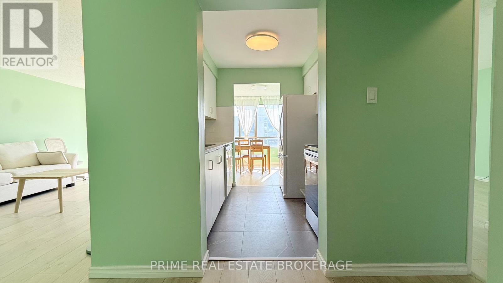 912 - 570 Proudfoot Lane, London North, Ontario  N6H 4Z1 - Photo 4 - X13521204