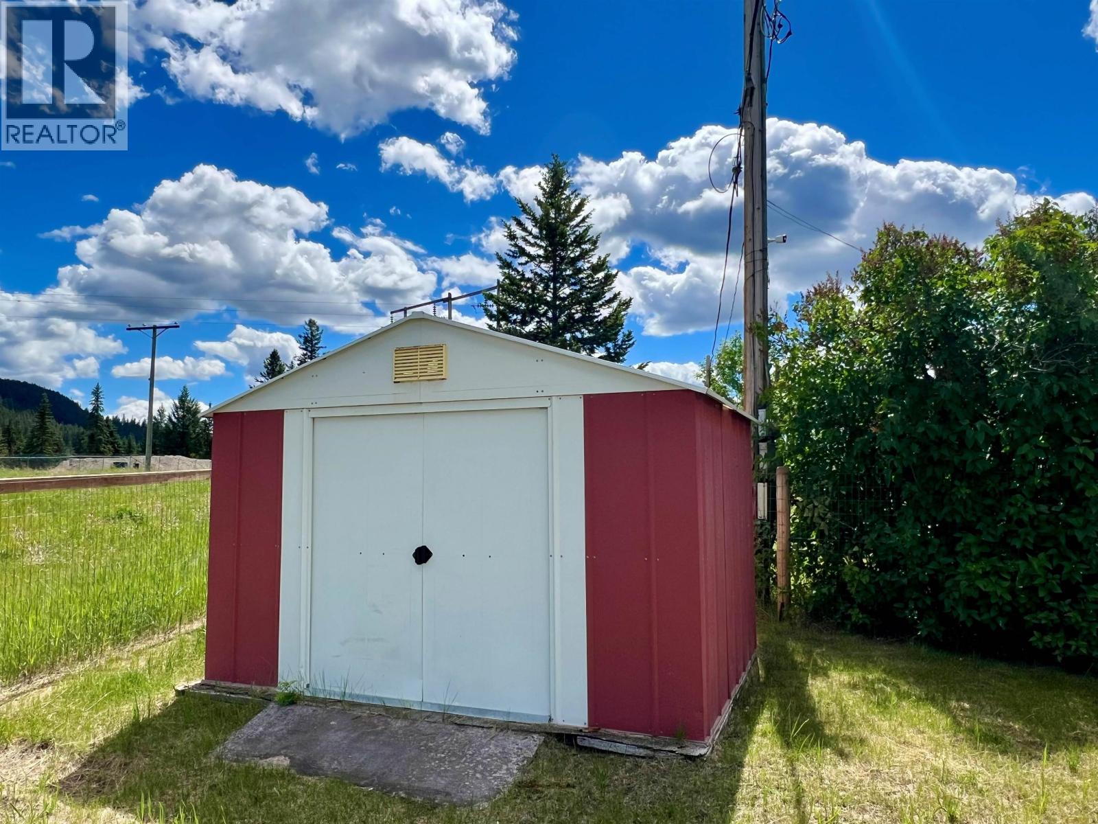 32 375 Horse Lake Road, 100 Mile House, British Columbia  V0K 2E0 - Photo 25 - R3142554