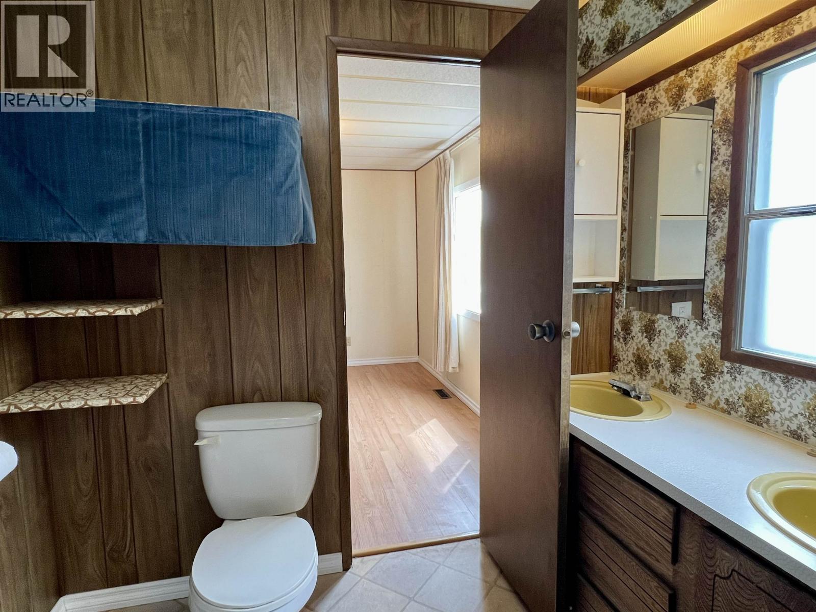 32 375 Horse Lake Road, 100 Mile House, British Columbia  V0K 2E0 - Photo 17 - R3142554