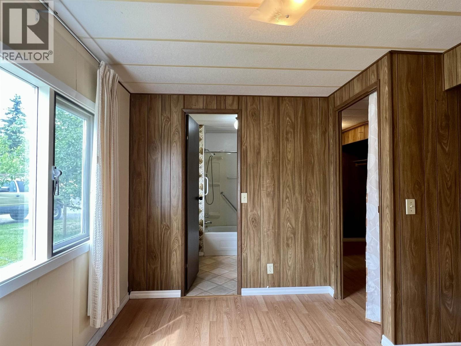 32 375 Horse Lake Road, 100 Mile House, British Columbia  V0K 2E0 - Photo 15 - R3142554