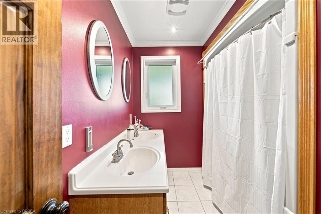 1184 Colborne Street W, Brantford, Ontario  N3R 0B8 - Photo 24 - 40843801
