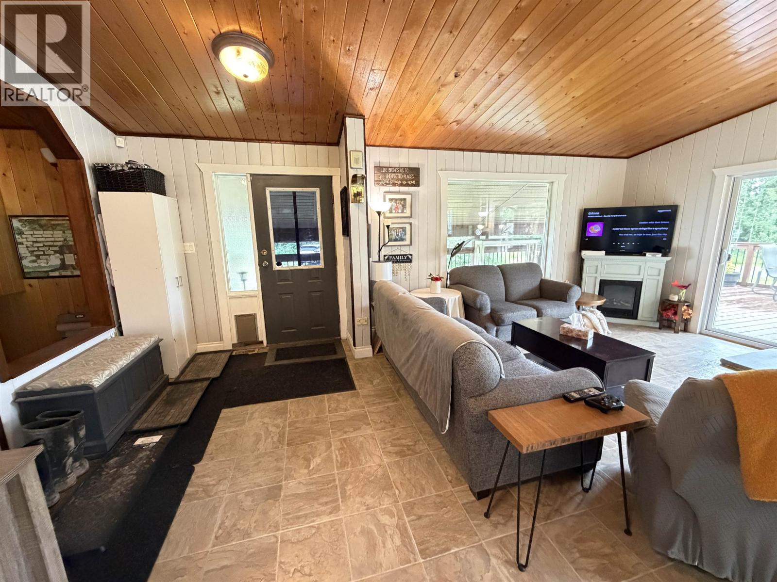 826 Oak Street, Vanderhoof, British Columbia  V0J 3A1 - Photo 20 - R3142317