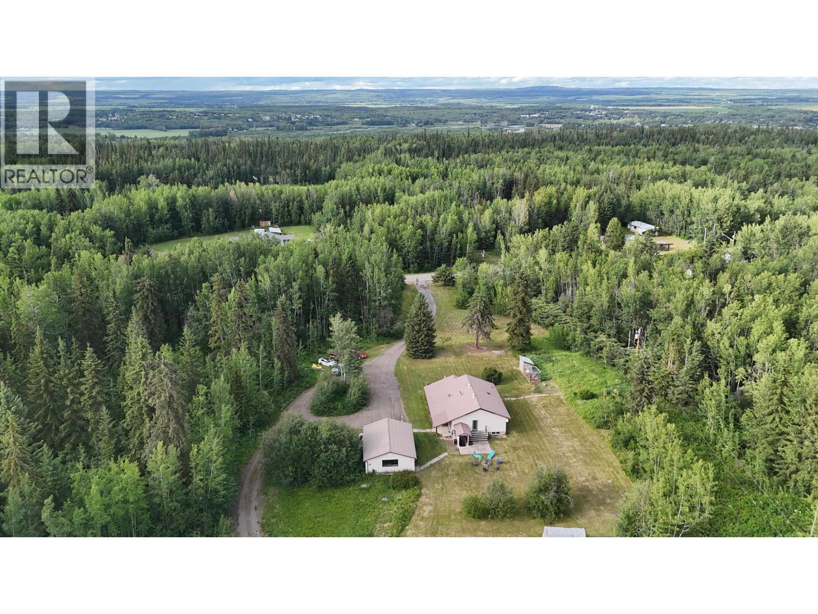 826 Oak Street, Vanderhoof, British Columbia  V0J 3A1 - Photo 6 - R3142317
