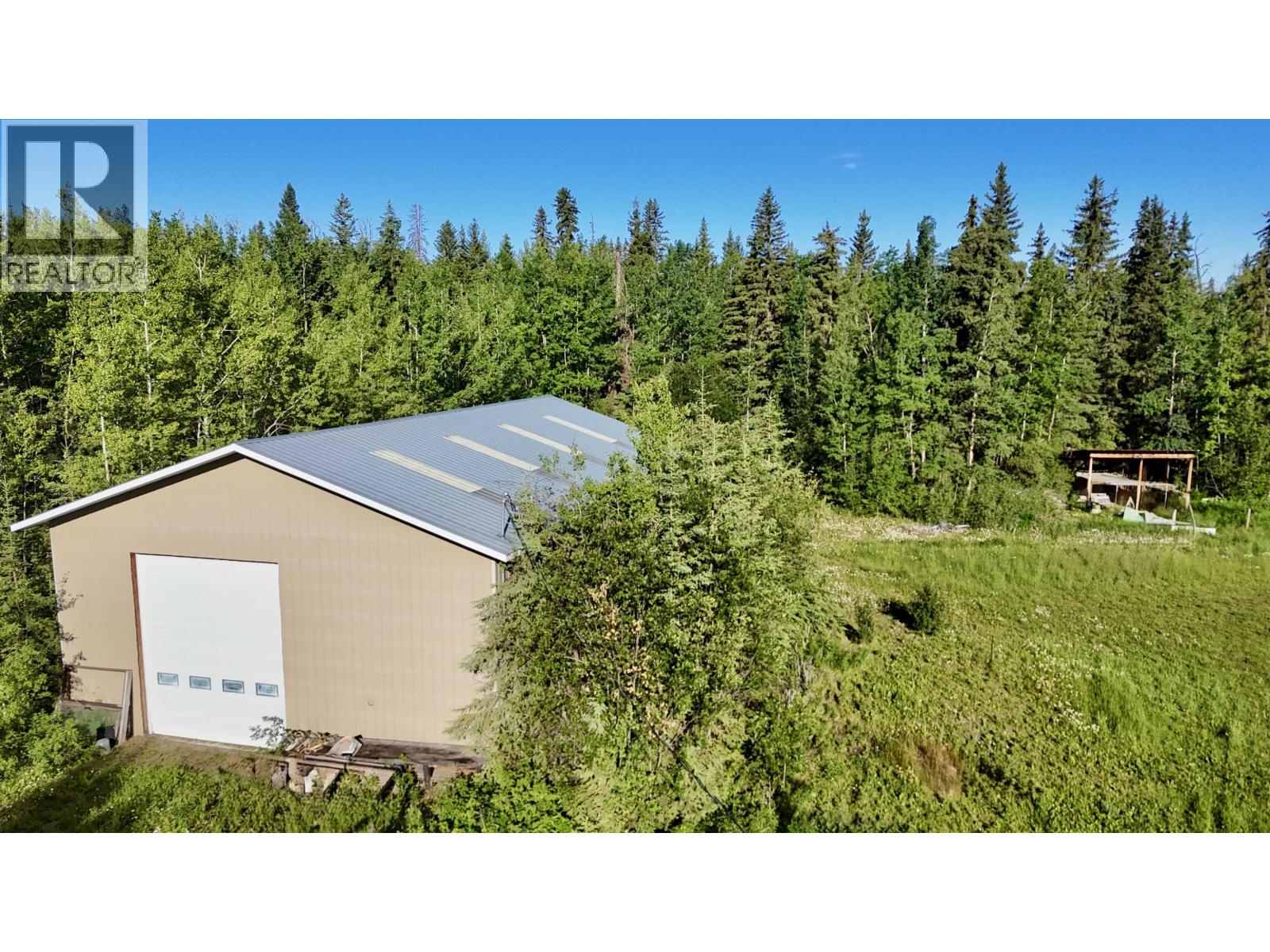 826 Oak Street, Vanderhoof, British Columbia  V0J 3A1 - Photo 9 - R3142317