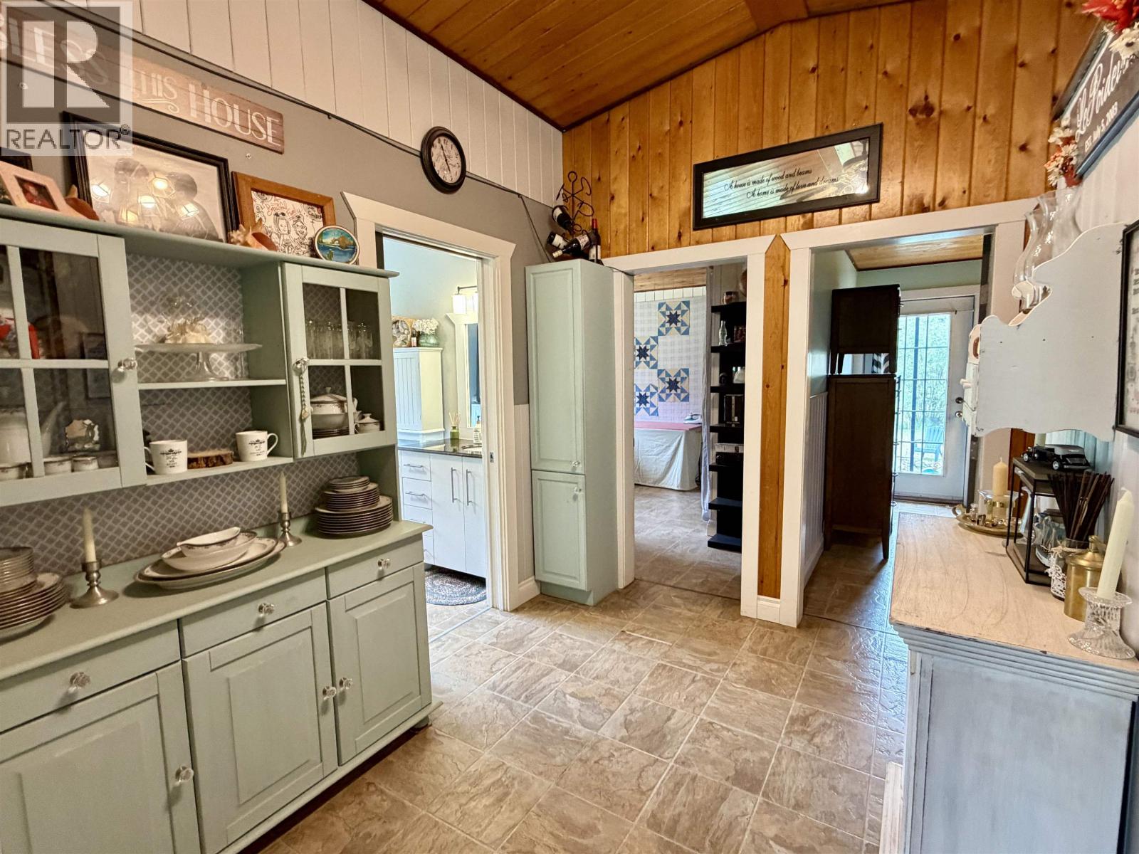 826 Oak Street, Vanderhoof, British Columbia  V0J 3A1 - Photo 24 - R3142317