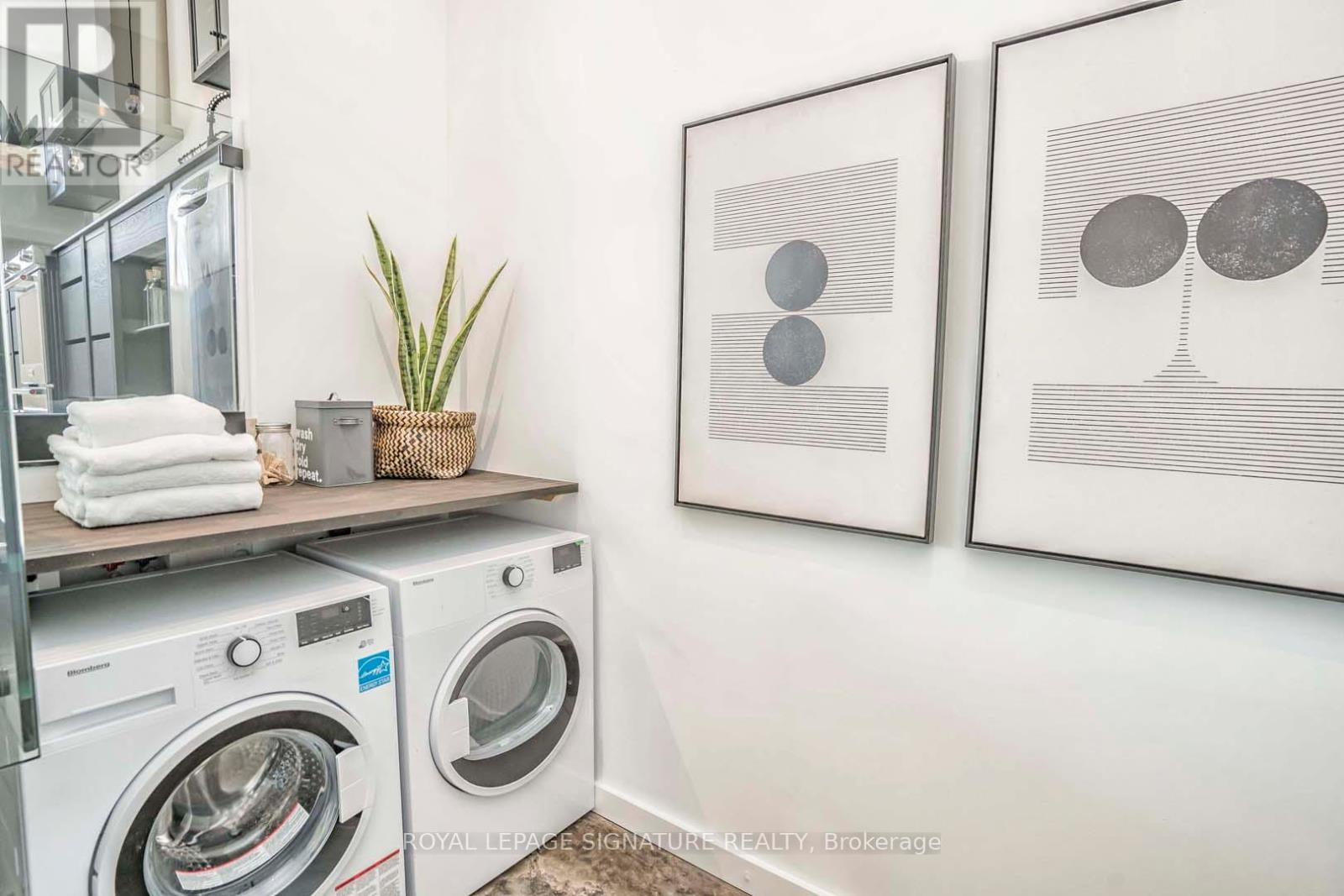 1 - 36 Geary Avenue, Toronto, Ontario  M6H 2B4 - Photo 13 - C13521168
