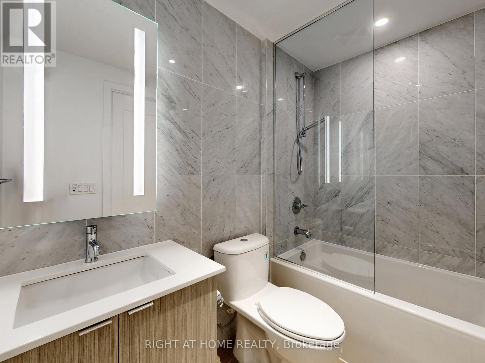 3015 - 585 Bloor Street E, Toronto, Ontario  M4W 0B3 - Photo 12 - C13521218