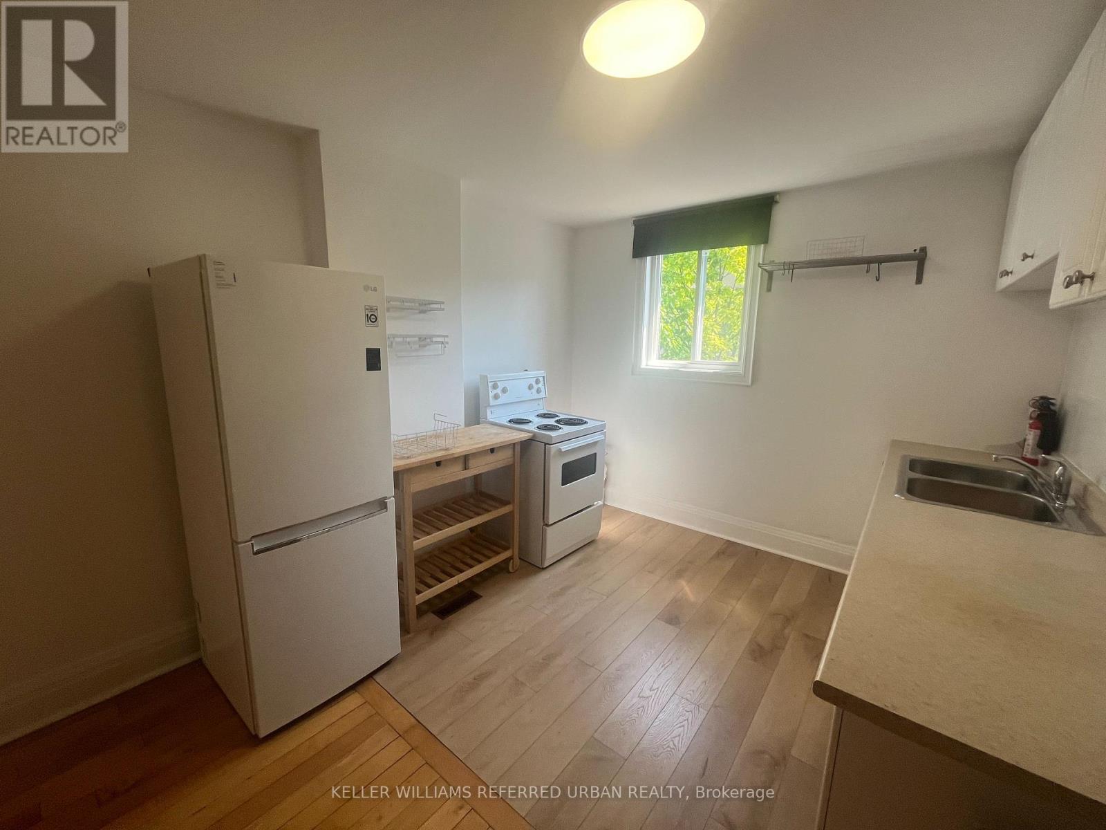 Upper - 91 Dovercourt Road, Toronto, Ontario  M6J 3C2 - Photo 5 - C13521228