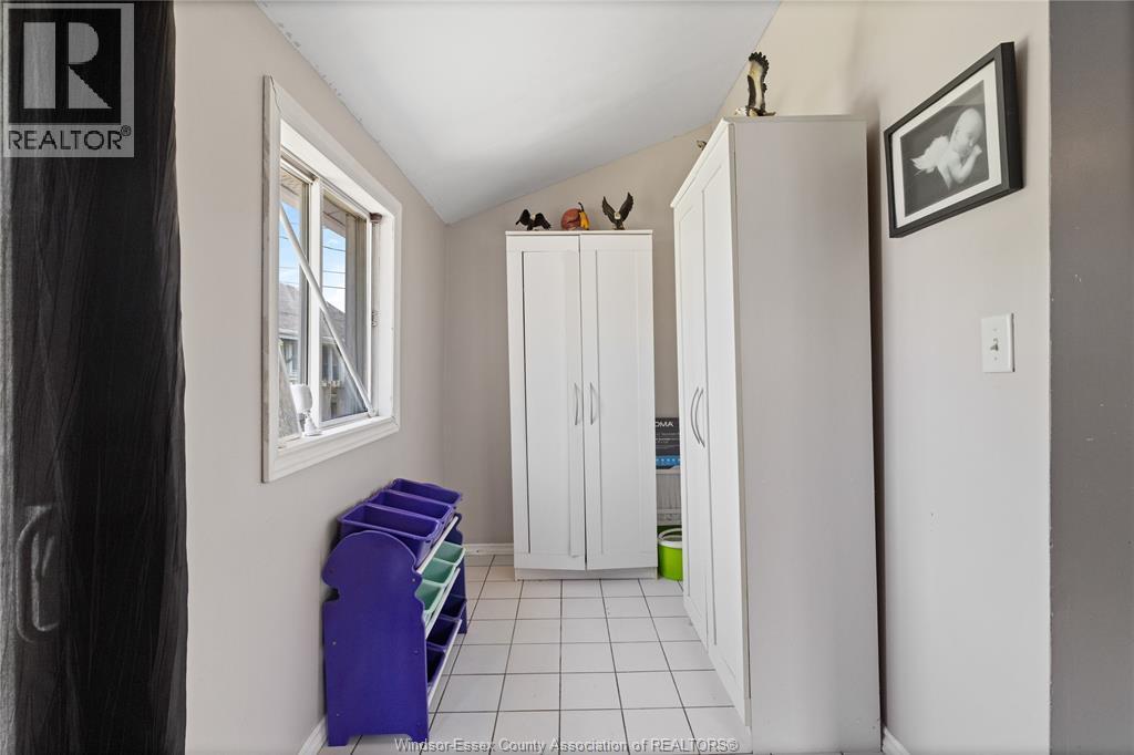 2382 Mercer Street, Windsor, Ontario  N8X 3R3 - Photo 8 - 26015999