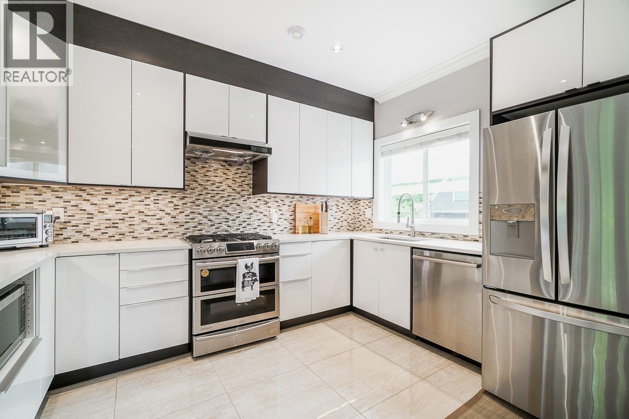 5603 Rhodes Street, Vancouver, British Columbia  V5R 3P2 - Photo 4 - R3142500