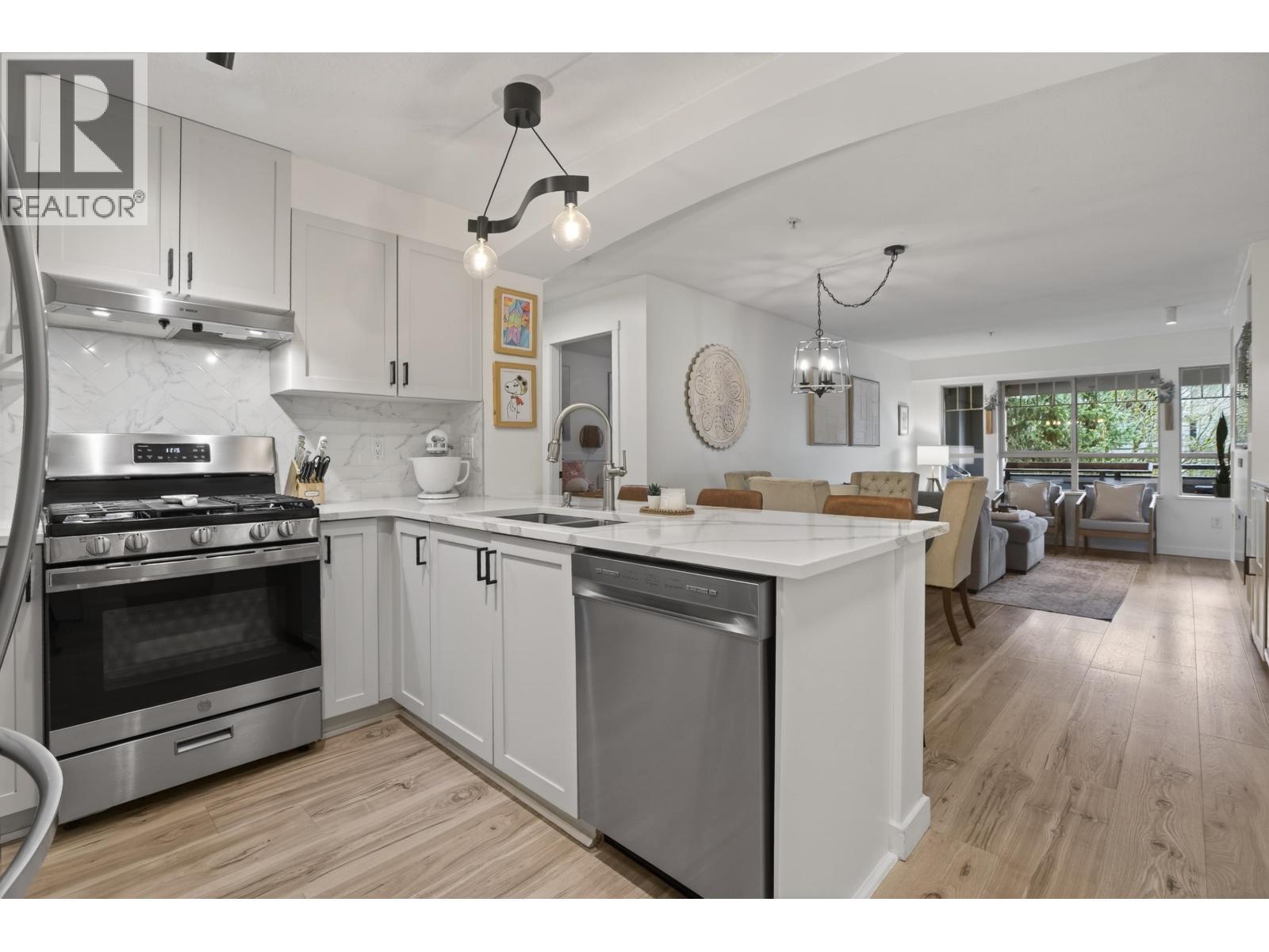 312 2959 SILVER SPRINGS BOULEVARD