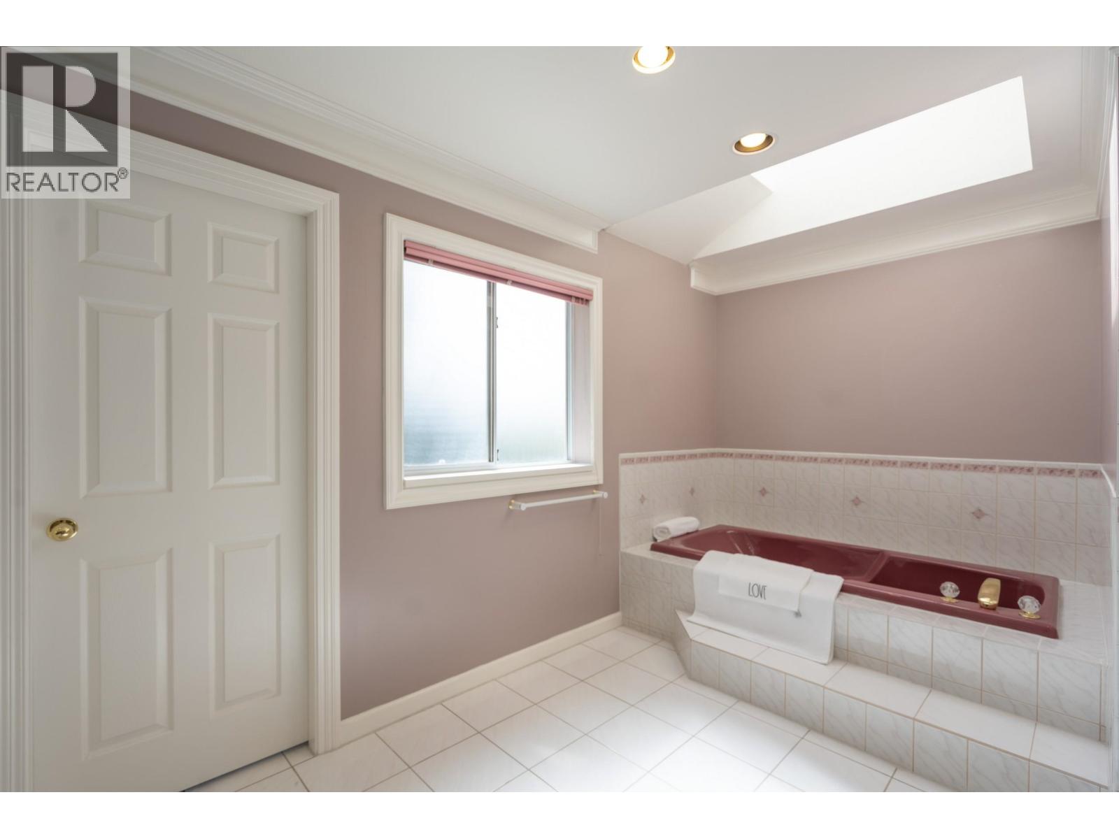 5940 Colville Road, Richmond, British Columbia V7C 3G1 - Photo 11 - R3142518