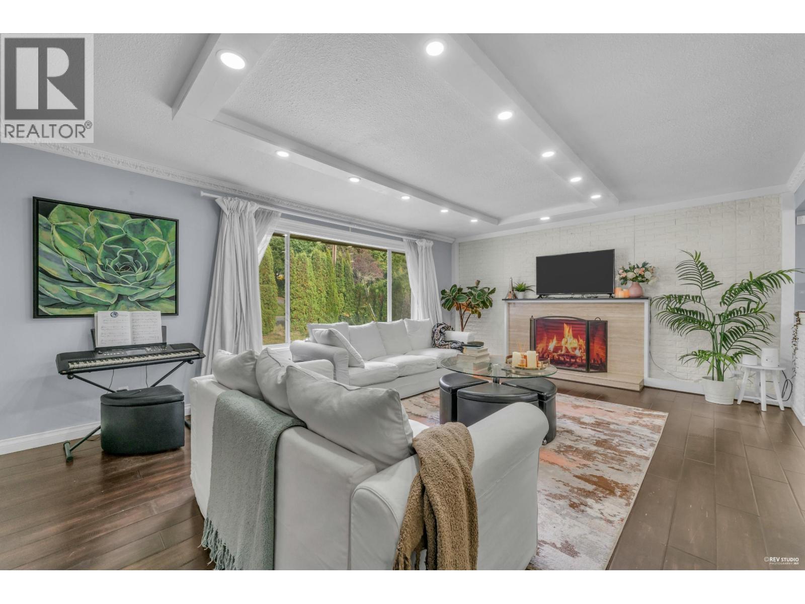 4380 Woodcrest Road, West Vancouver, British Columbia  V7S 2W1 - Photo 5 - R3142524