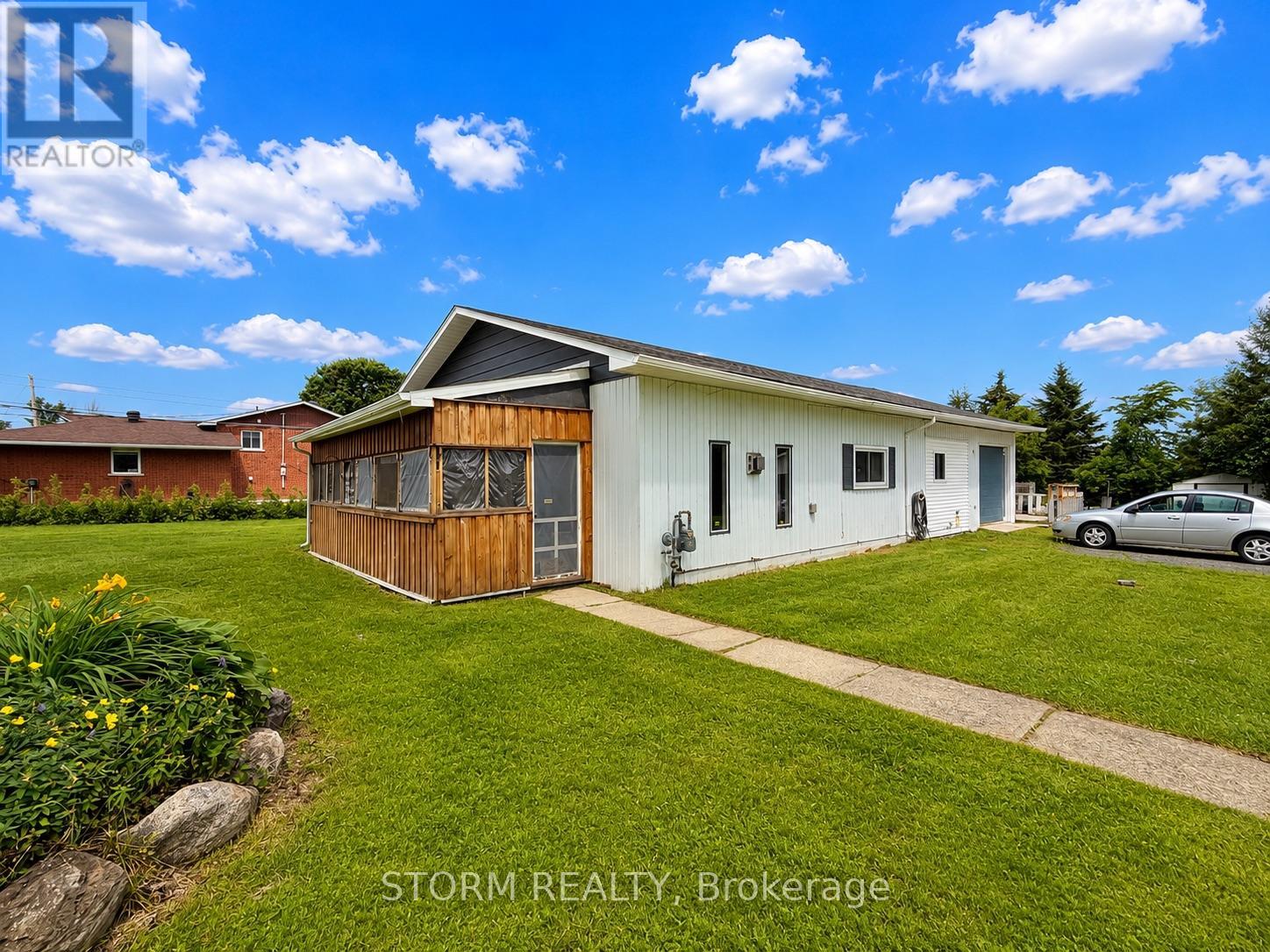 5560 Avonmore Road, South Stormont, Ontario  K0C 1P0 - Photo 2 - X13521258