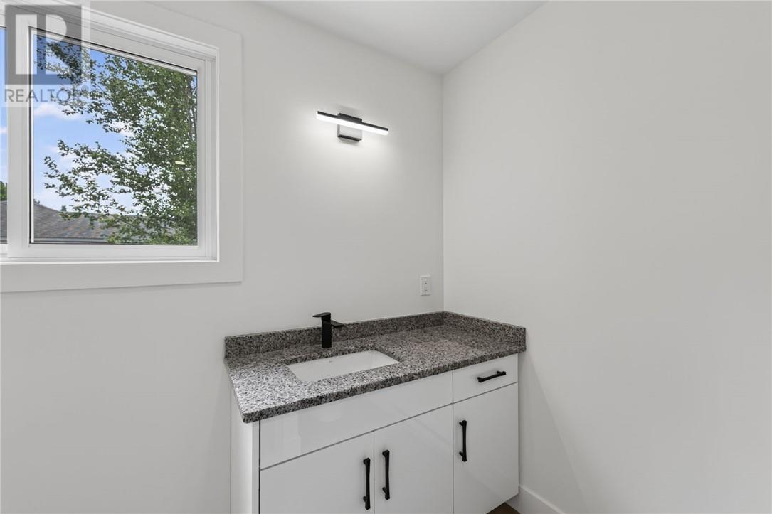 2205 Madison Avenue, Greater Sudbury, Ontario  P3A 2P7 - Photo 15 - 2128996