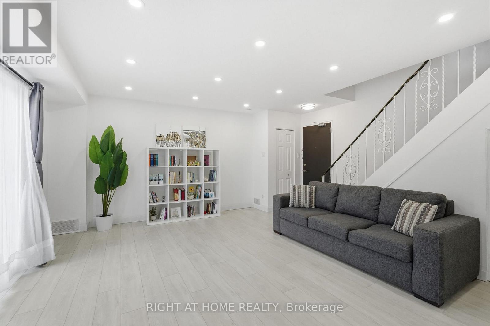 4 - 475 Claridge Road, Burlington, Ontario  L7N 2S1 - Photo 5 - W13521166