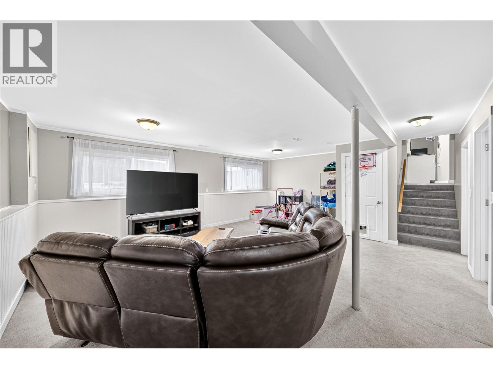 751 Fording Drive, Elkford, British Columbia V0B 1H0 - Photo 24 - 10393570