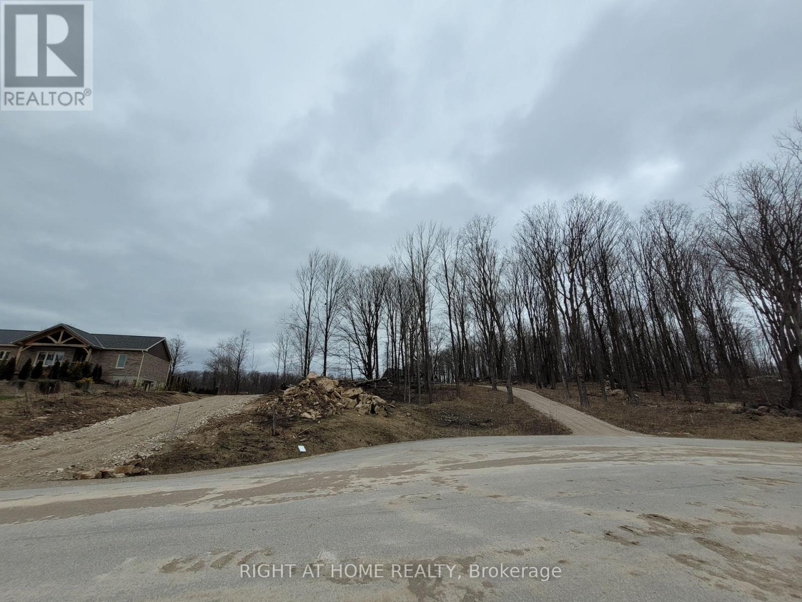 117 Butternut Court, Grey Highlands, Ontario N0C 1H0 - Photo 4 - X13521198