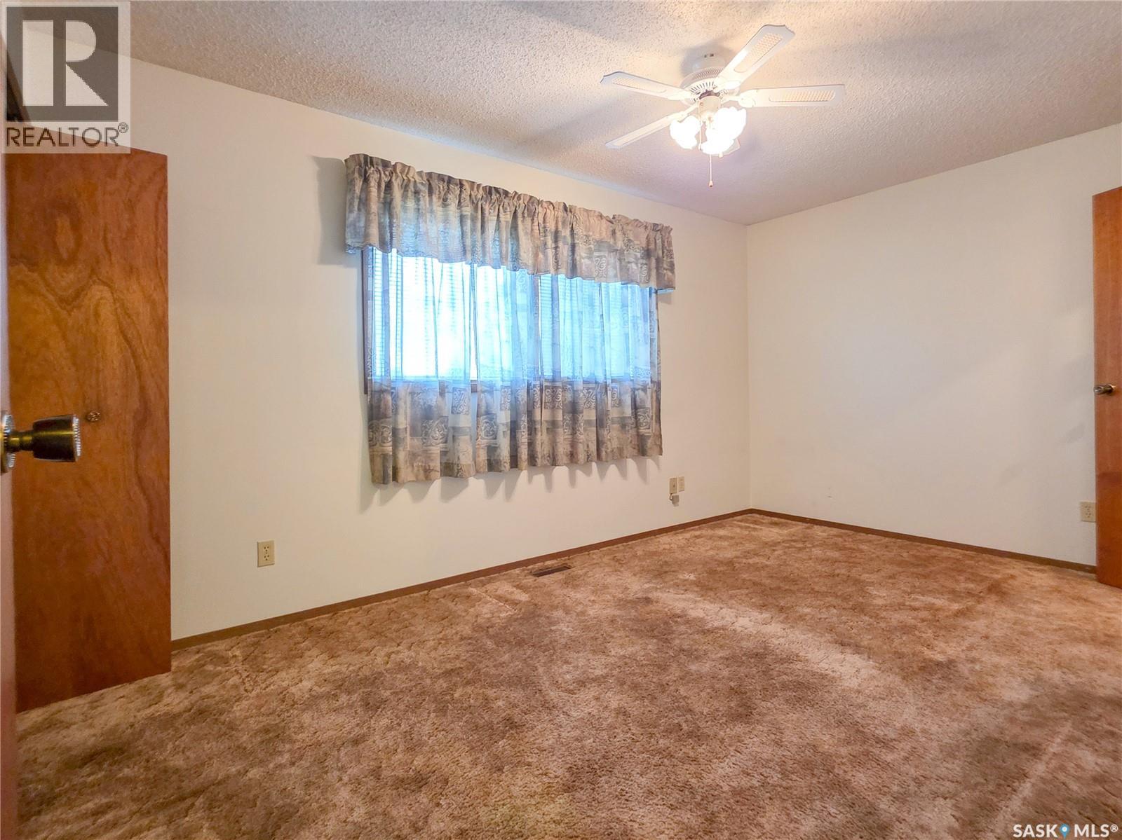 618 4th Avenue W, Melville, Saskatchewan  S0A 2P0 - Photo 29 - SK041412