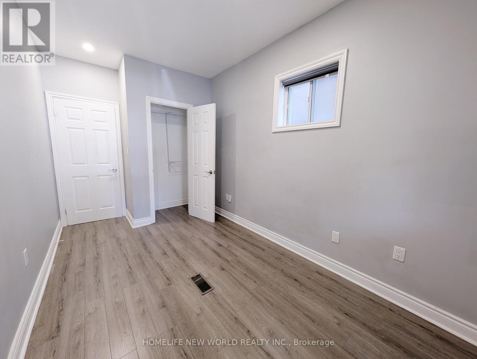 1 - 252 Greenwood Avenue, Toronto, Ontario  M4L 2R3 - Photo 7 - E13521418
