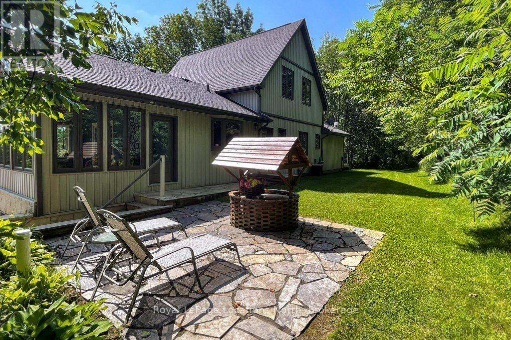 156 Harbour Beach Drive, Meaford, Ontario  N4L 1W5 - Photo 2 - X13521460