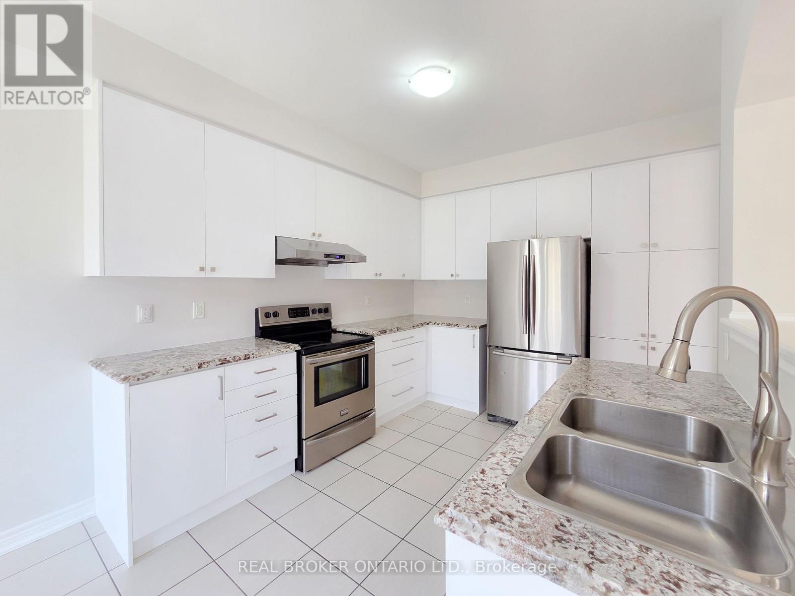 25 Vinod Road, Markham, Ontario  L6B 0X9 - Photo 3 - N13521366