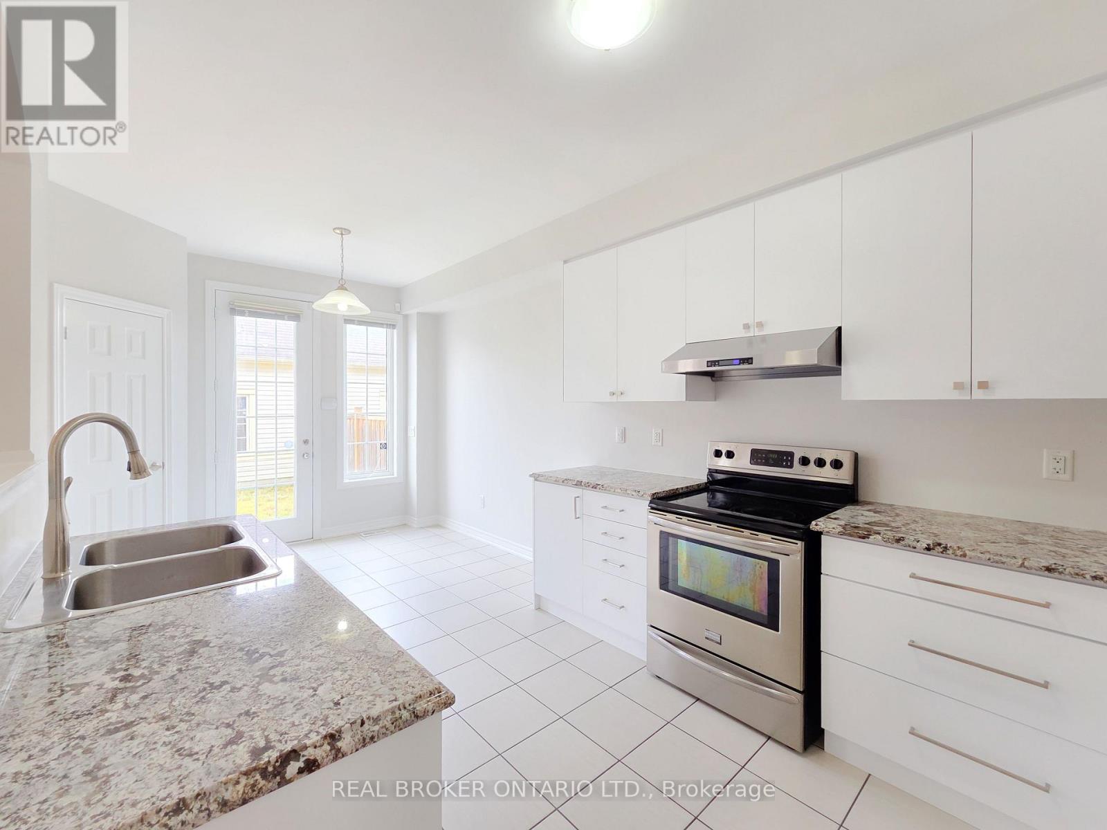25 Vinod Road, Markham, Ontario  L6B 0X9 - Photo 4 - N13521366