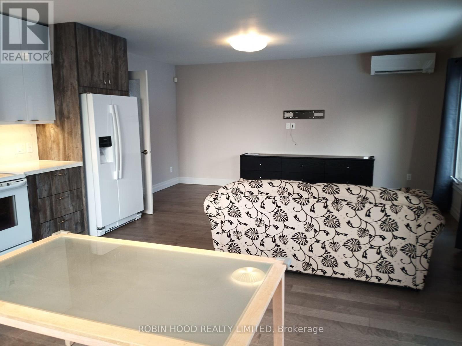 Rear - 15 Gayla Street S, Vaughan, Ontario  L4J 6W2 - Photo 16 - N13521458