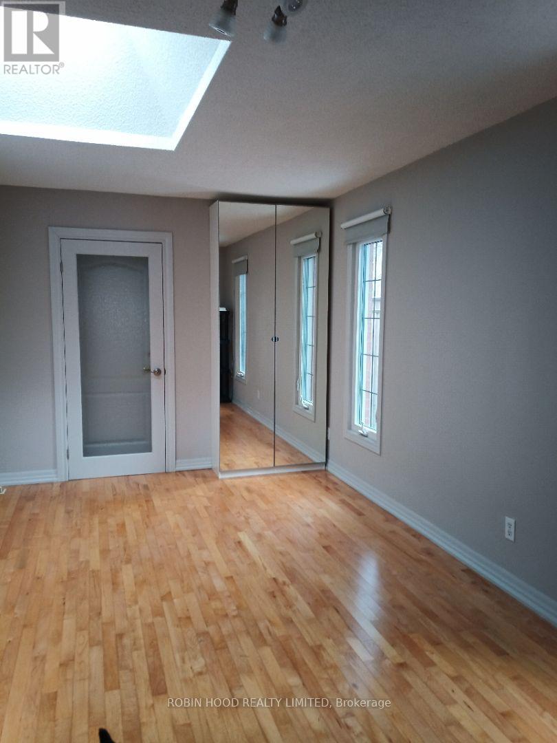 Rear - 15 Gayla Street S, Vaughan, Ontario  L4J 6W2 - Photo 2 - N13521458