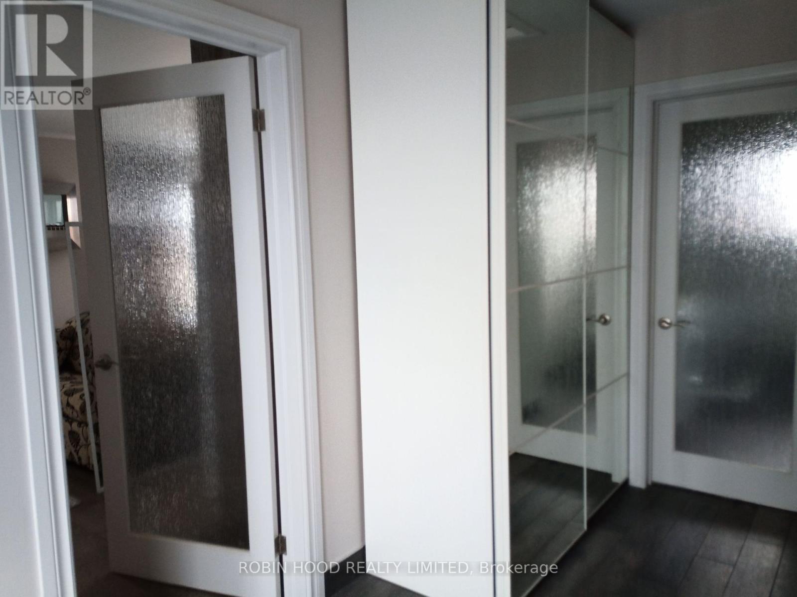 Rear - 15 Gayla Street S, Vaughan, Ontario  L4J 6W2 - Photo 6 - N13521458
